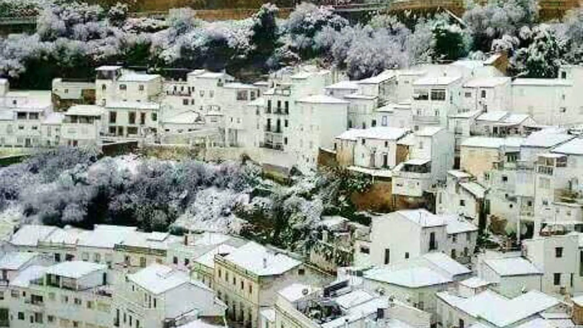 Charming Villa In Setenil De Las Bodegas With Private Pool
