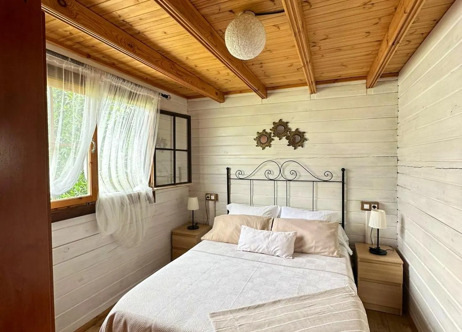Charming Villa In Setenil De Las Bodegas With Private Pool